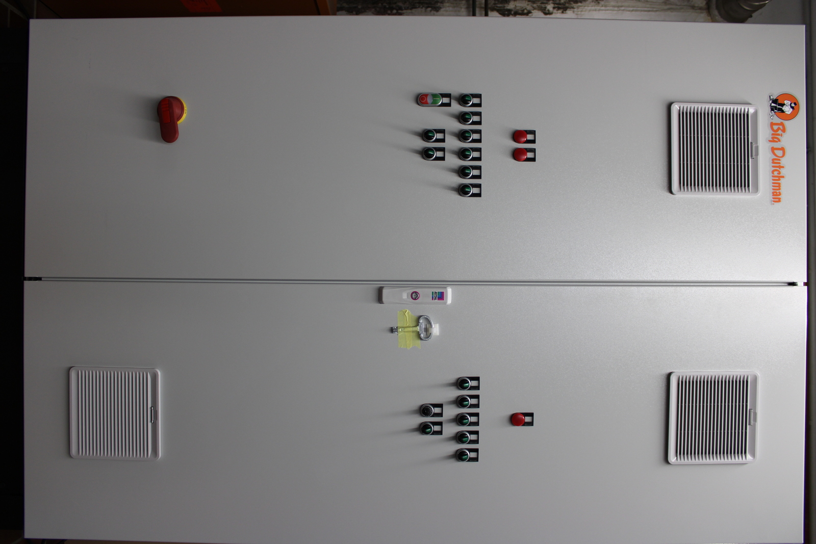 Control cabinet layer house UV600 5R6T